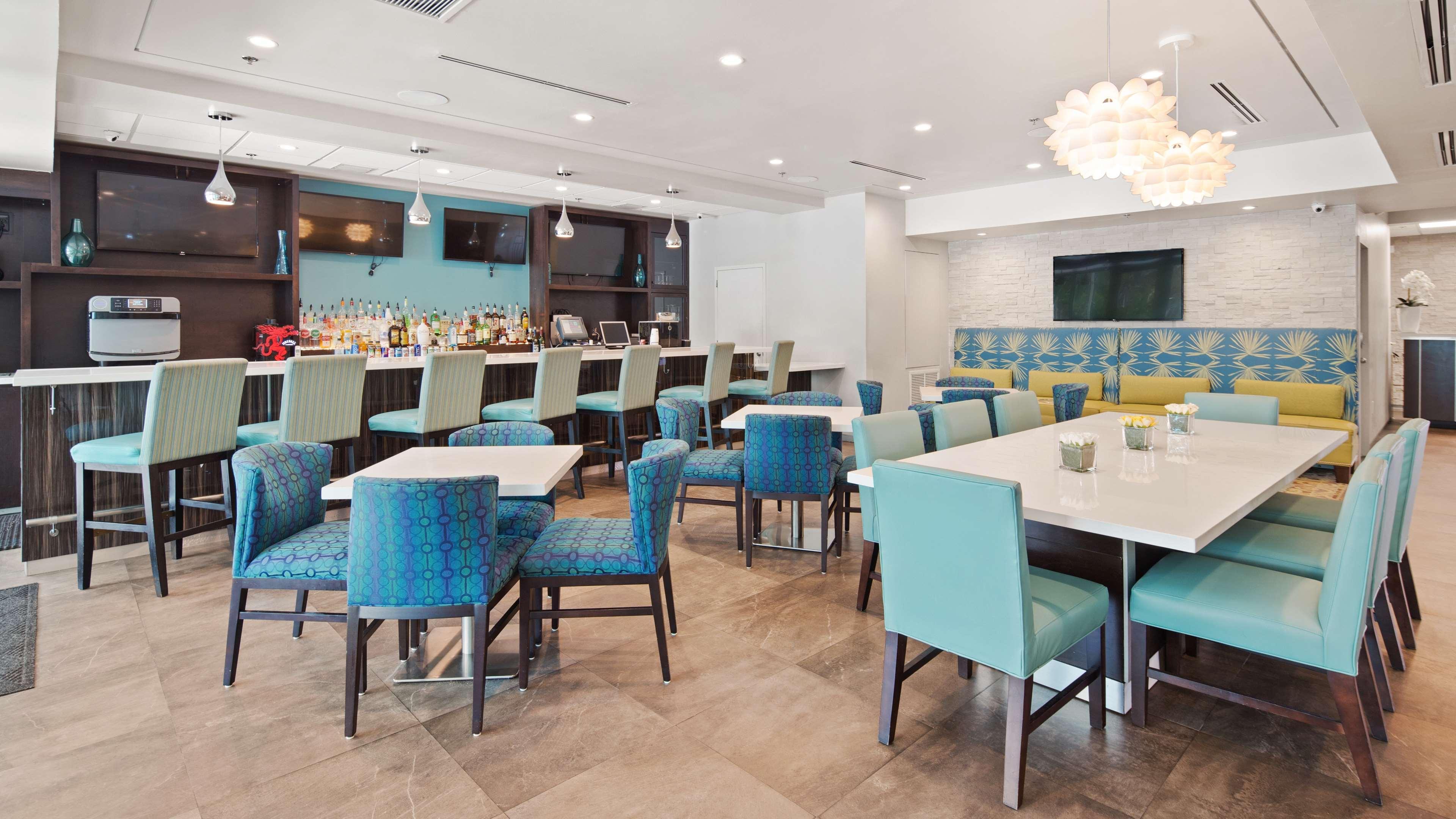 Best Western Plus Oceanside Inn Fort Lauderdale Exterior photo