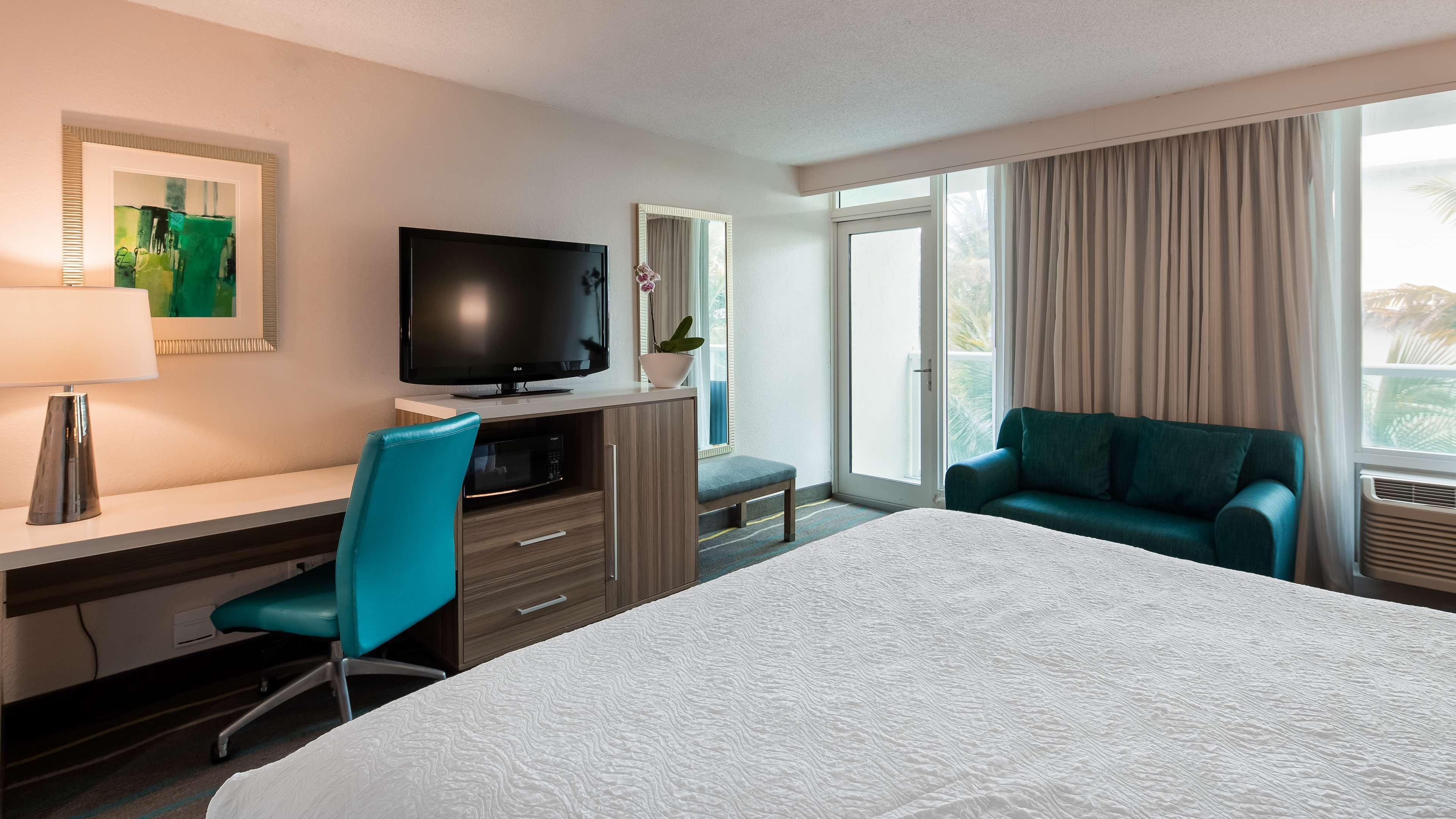 Best Western Plus Oceanside Inn Fort Lauderdale Exterior photo